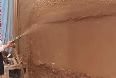 多功能噴涂機(jī)真石漆材料噴涂演示(圖文)